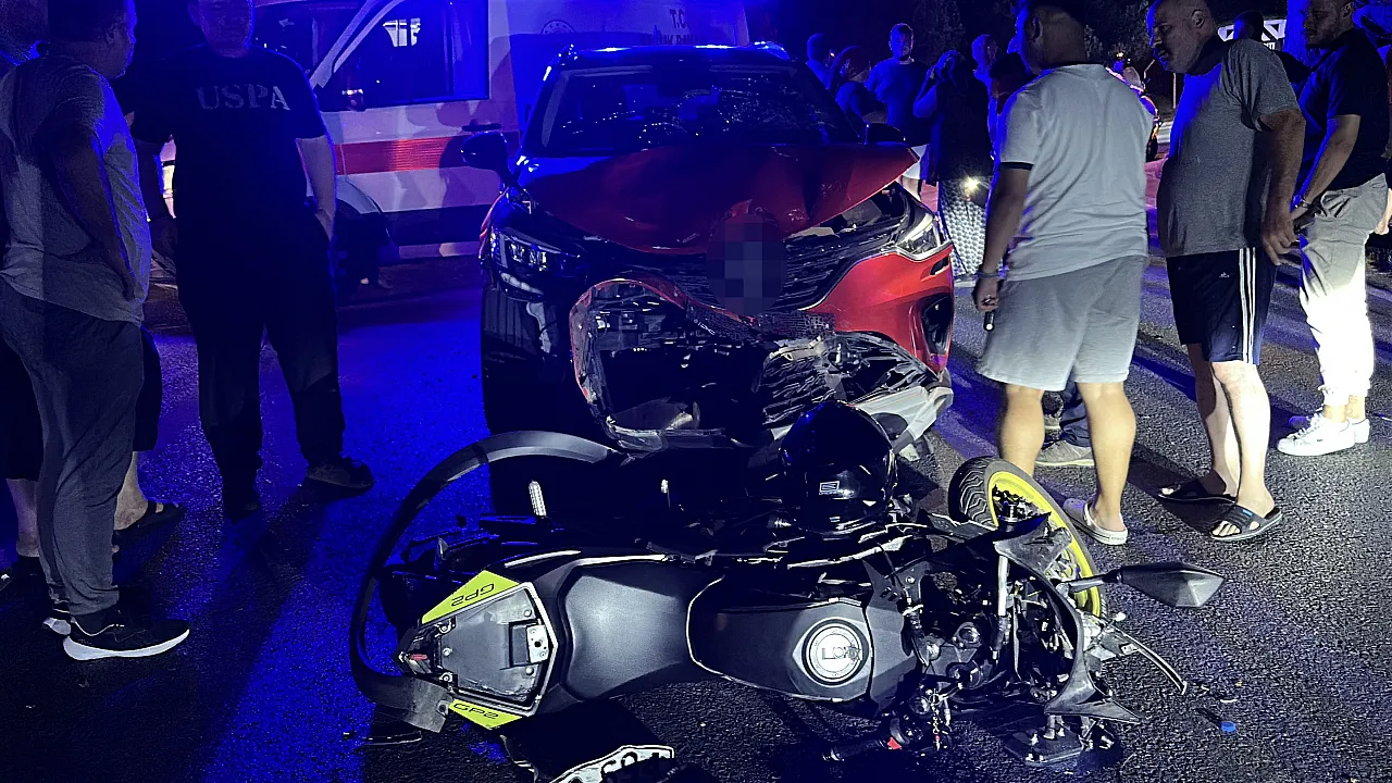 Samsun'da SUV ile motosiklet kafa kafaya çarpıştı: 1 yaralı