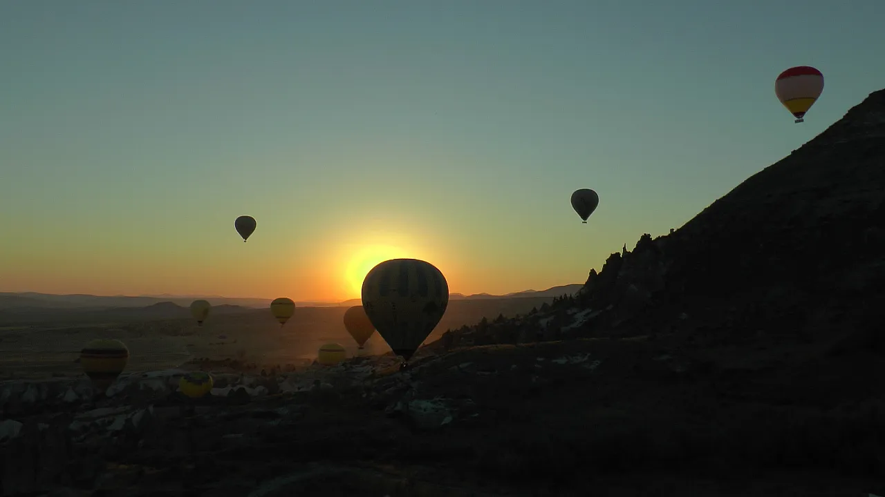 Kapadokya'da balon uçuşlarına 3 günlük hava engeli