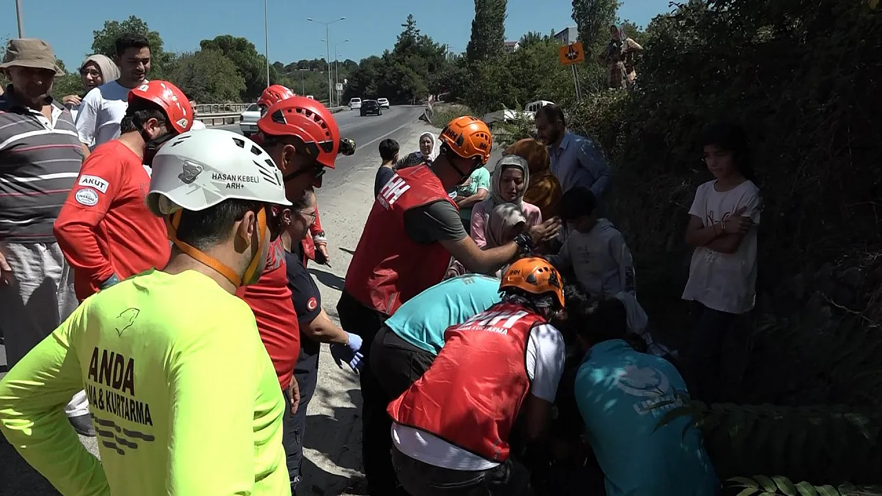 Kayıp Emir 2 saat sonra bulundu! Annesi sevinçten bayıldı