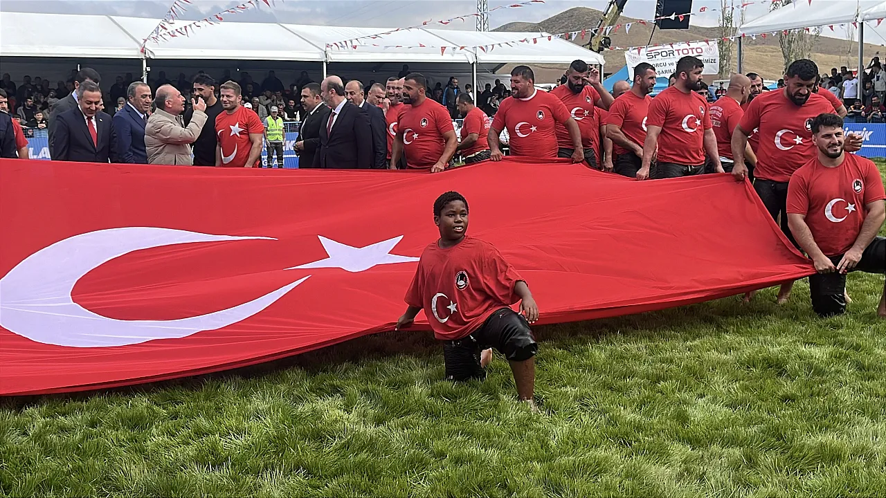 Erdoğan'ın sohbet ettiği Tanzanyalı minik güreşçi o anları anlattı