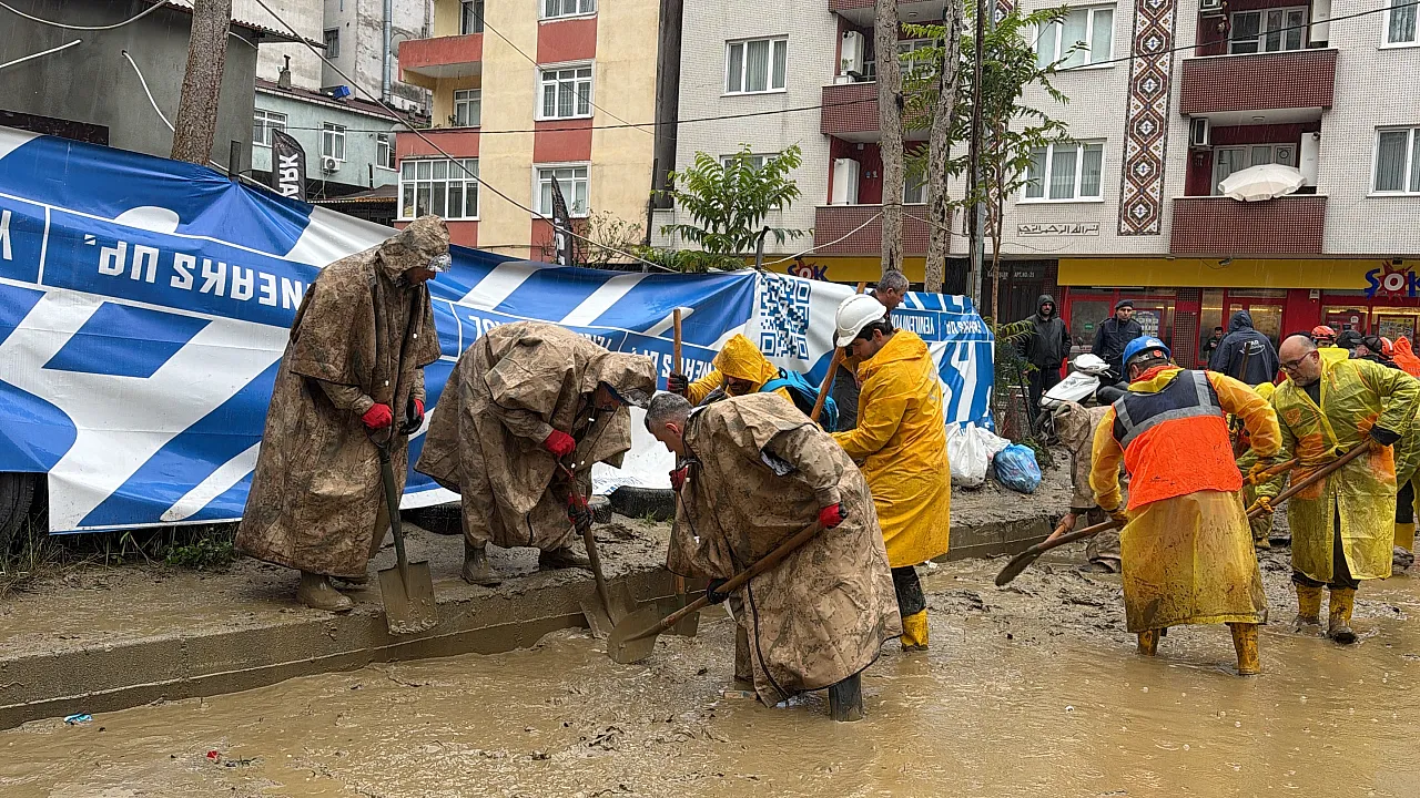 İstanbul'da sel sonrası seferberlik