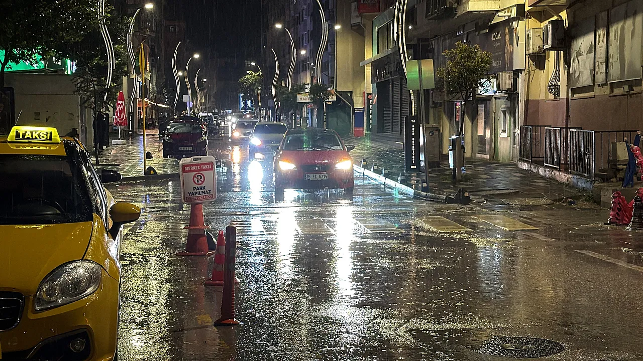 Bolu'da 24 saatte metrekareye 51,4 kilogram yağış düştü