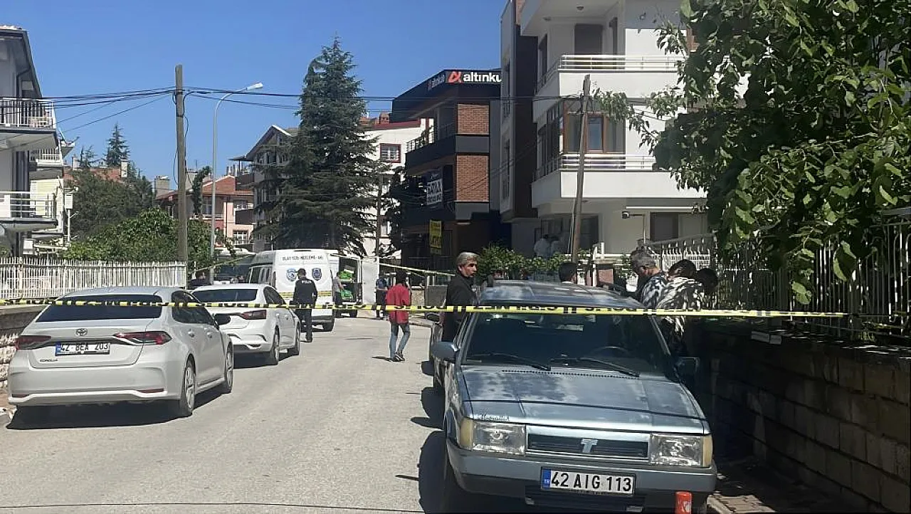 Hukuk Öğrencisinin Kan Donduran Vahşeti: Tartıştığı Anne ve Babasını Bıçaklayarak Katletti!
