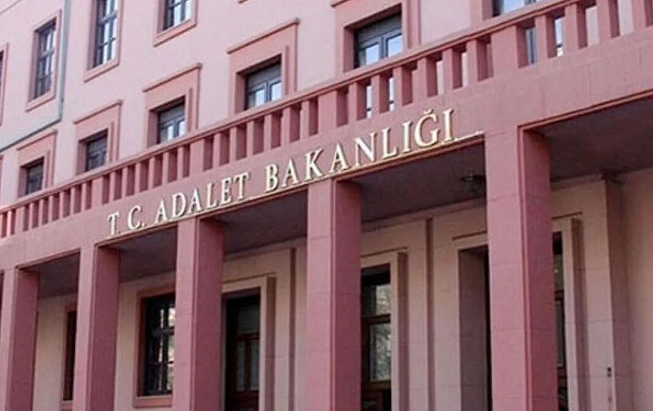 Adalet Bakanlığı'nda dev istihdam hamlesi 15 bin personel alımı için geri sayım başladı