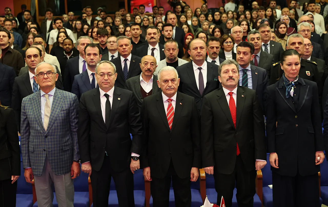 TDT Aksakallar Konseyi Başkanı Yıldırım Türk Dünyası Şehircilik Zirvesi'nde konuştu