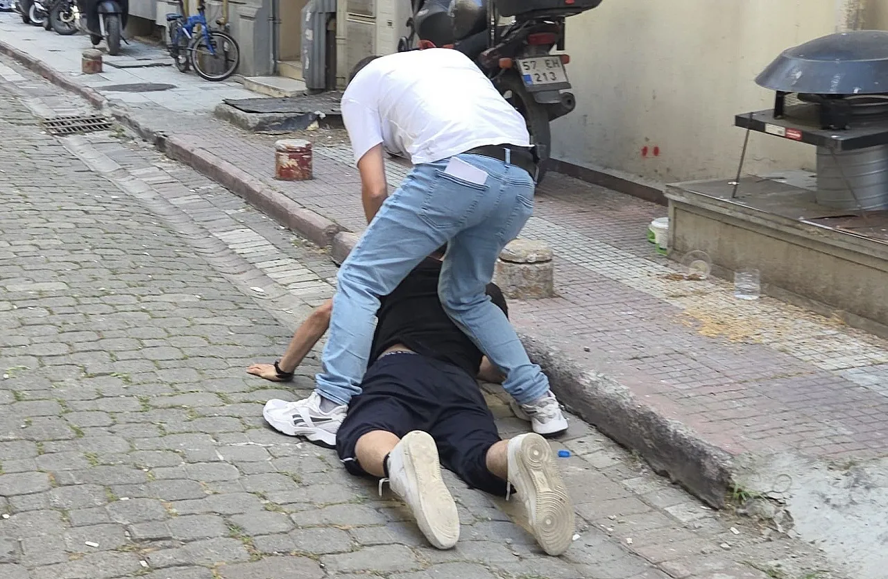 Polisten kaçtı, kovalamacayla yakalandı: Uyuşturucudan aranıyormuş