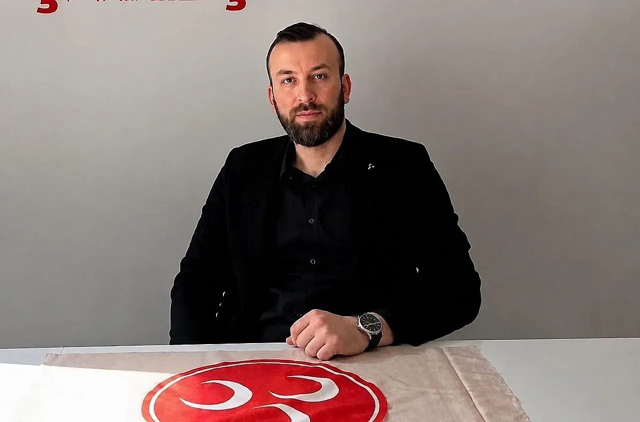 MHP Çarşamba İlçe Başkanlığı yeni hizmet binasına taşınıyor