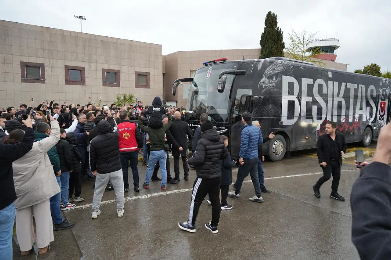 Beşiktaş, Samsun'a geldi: taraftarlar coşkuyla karşıladı