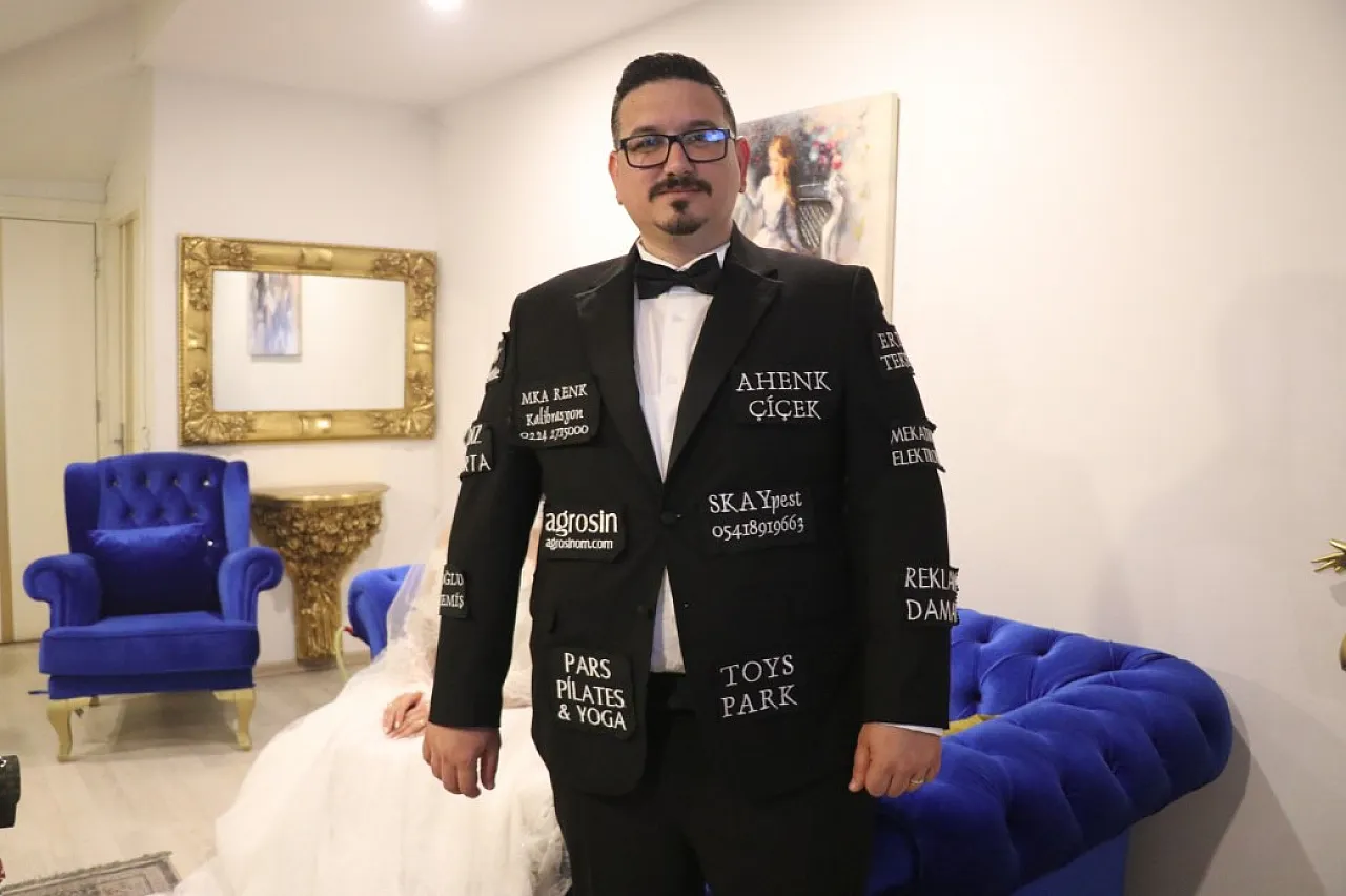 Sponsorlu damatlıkla dünya evine girdiler