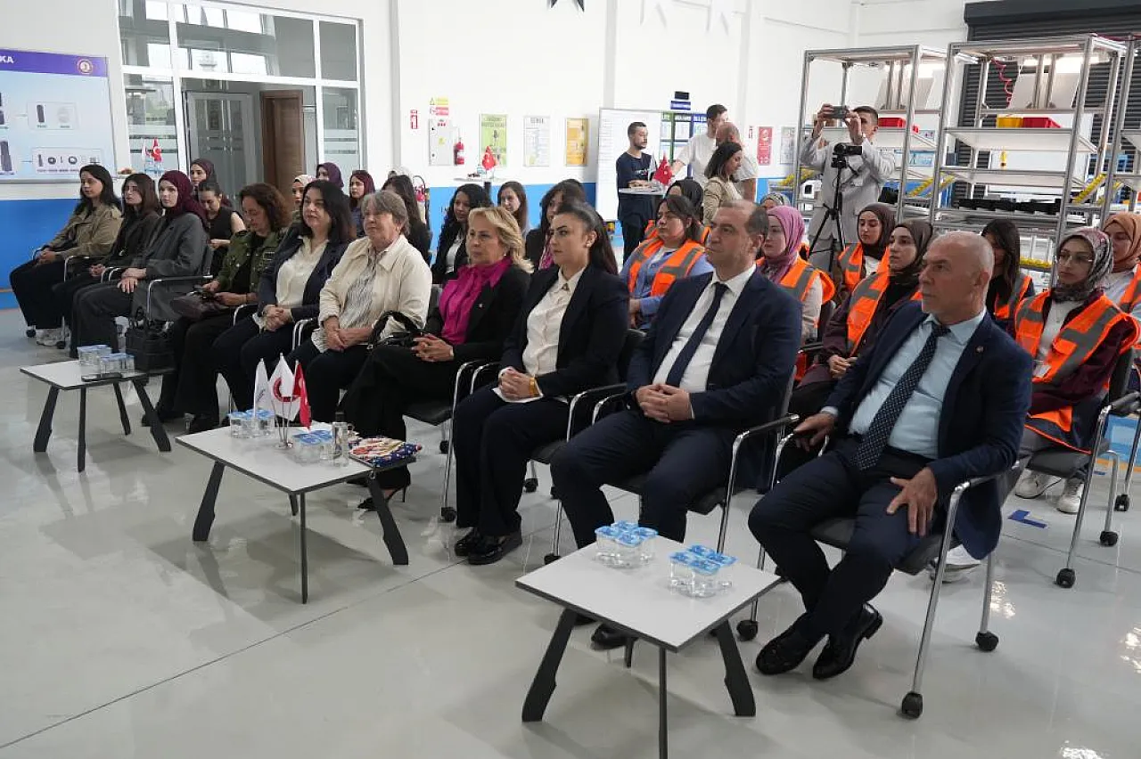 Kadın Mühendis Okulu ikinci dönem mezunlarını verdi