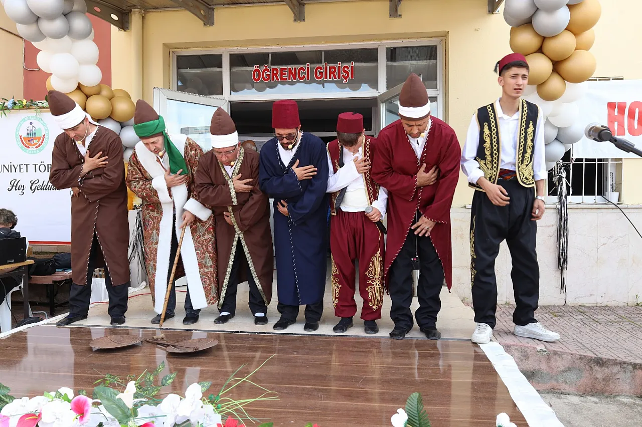 Bafra İsmail Ahıskalı Mesleki Eğitim Merkezi'nde mezuniyet coşkusu