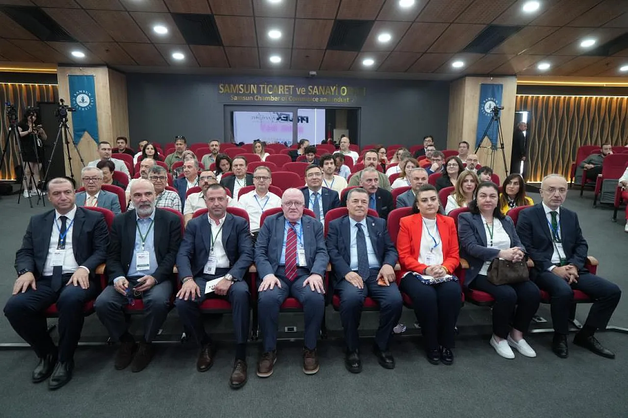 Samsun'da yapay zekâ çağında yatırımcılık masaya yatırıldı