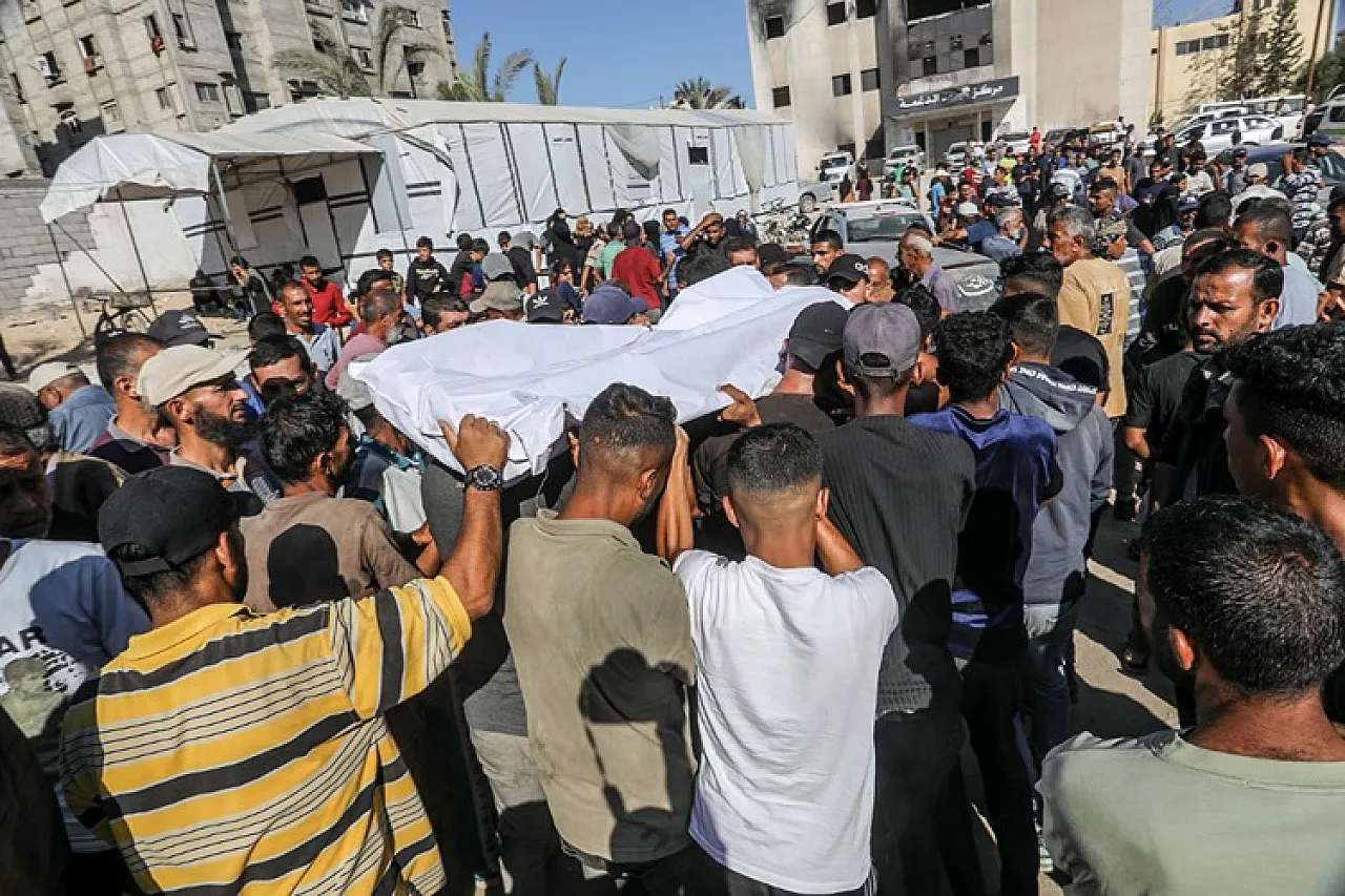 İsrail Gazze'de Sivilleri ve Yardım Noktalarını Hedef Aldı