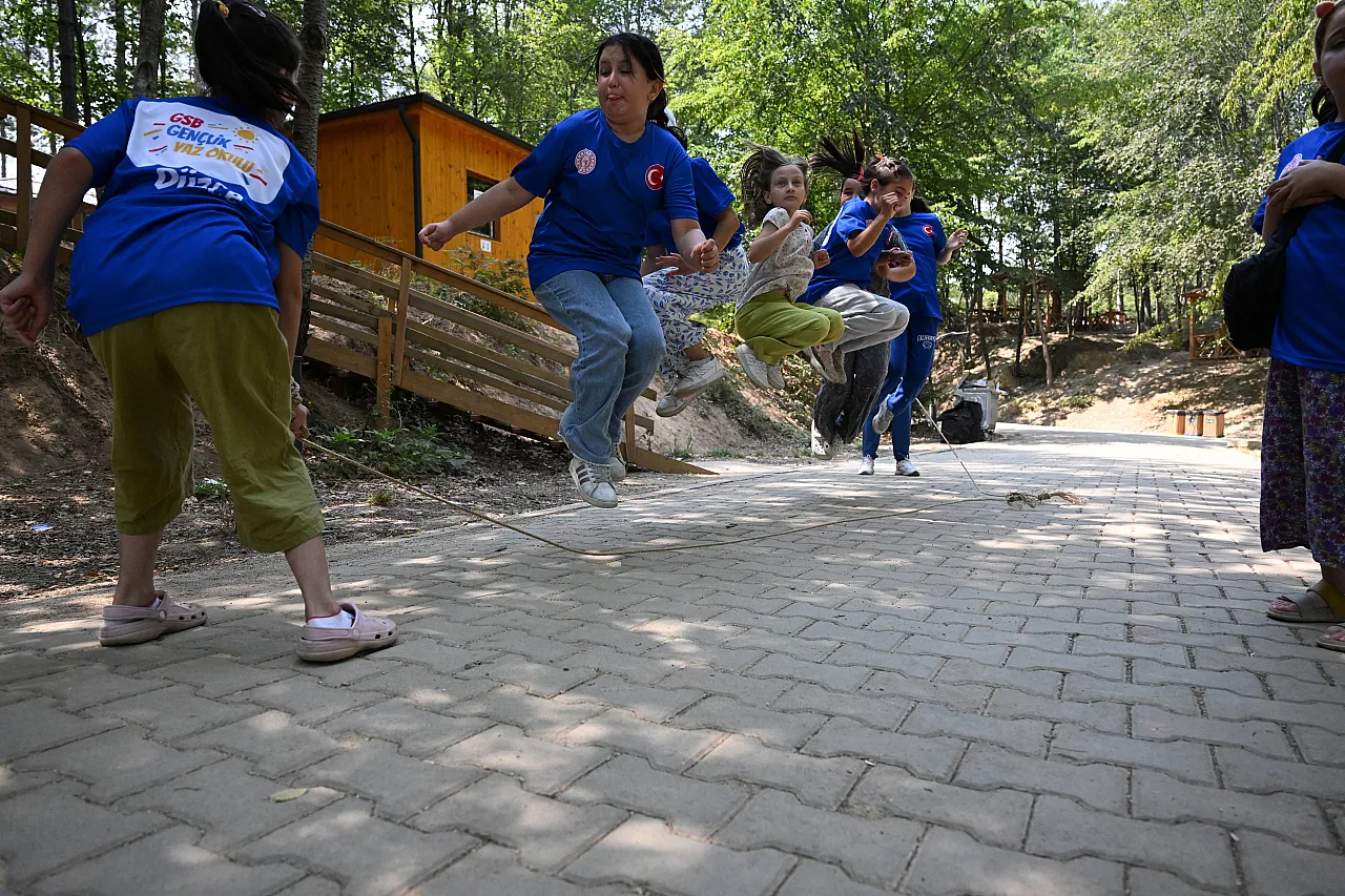 Hem dini eğitim hem doğa keşfi
