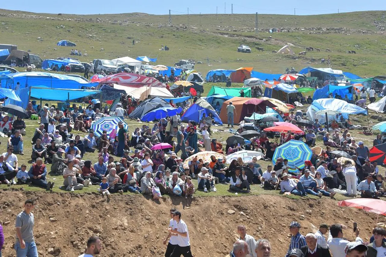 Kazıkbeli Yaylası'nda otçu göçü şenliği düzenlendi