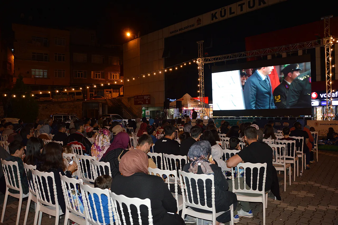 Samsun'da Açık Hava Sinema Gecesi