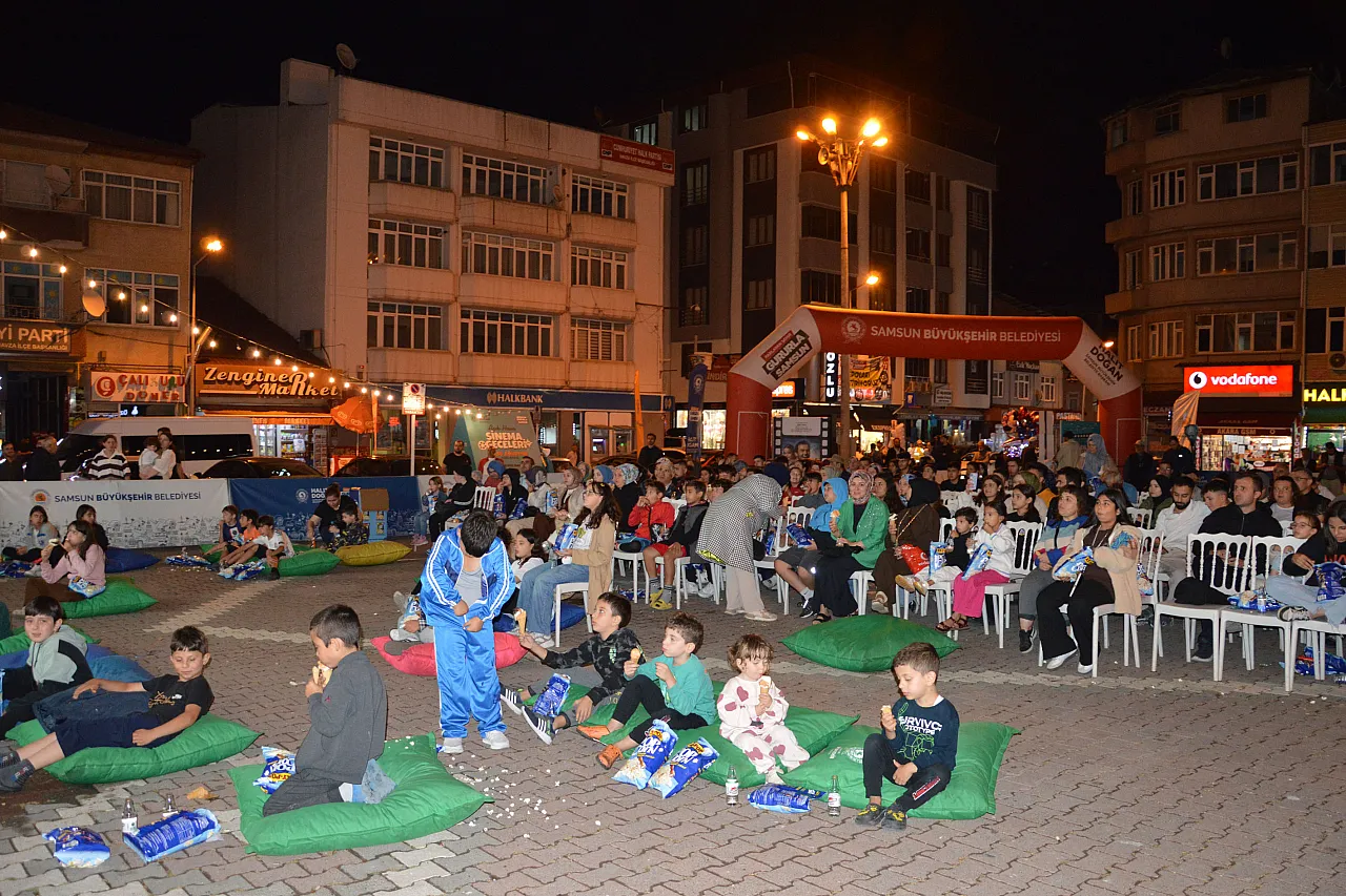 Samsun'da Açık Hava Sinema Gecesi