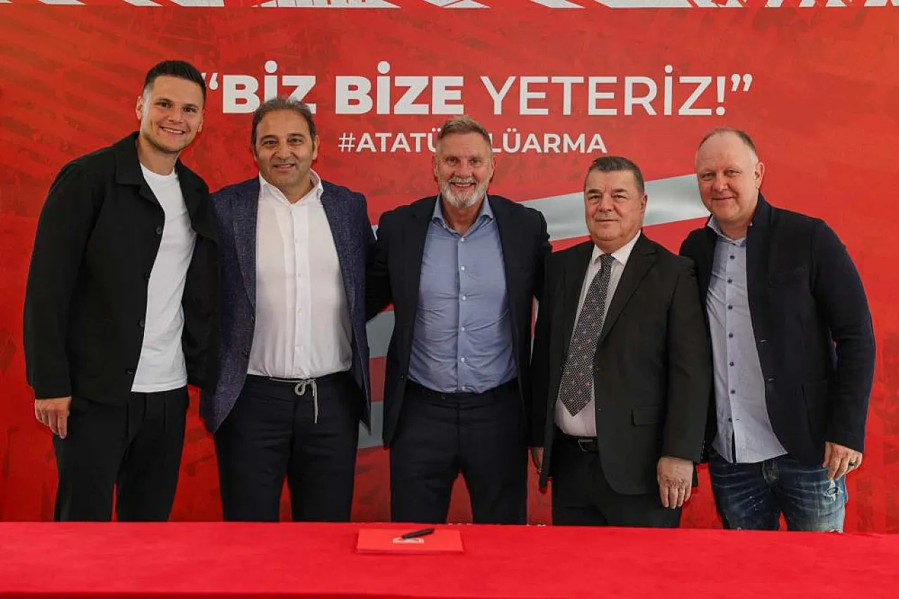 Samsunspor'da yeni dönem resmen başladı