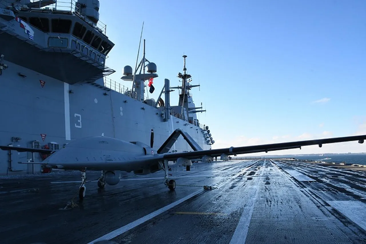 Bayraktar TB3 SİHA'dan gövde gösterisi