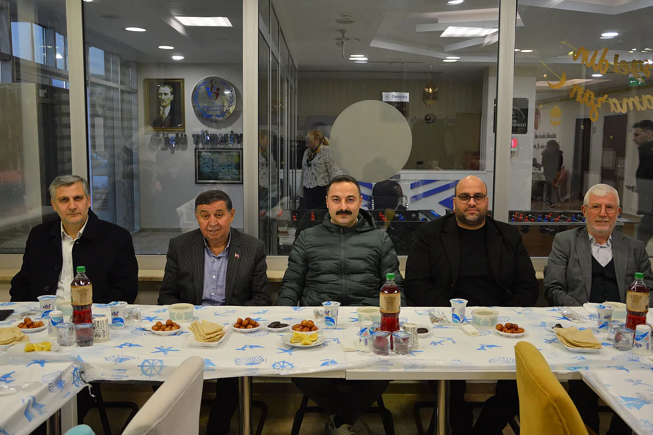 Havza Gençlik Merkezi'nde iftar programı düzenlendi