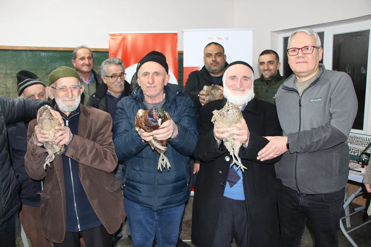 Kokarcaya karşı biyolojik seferberlik