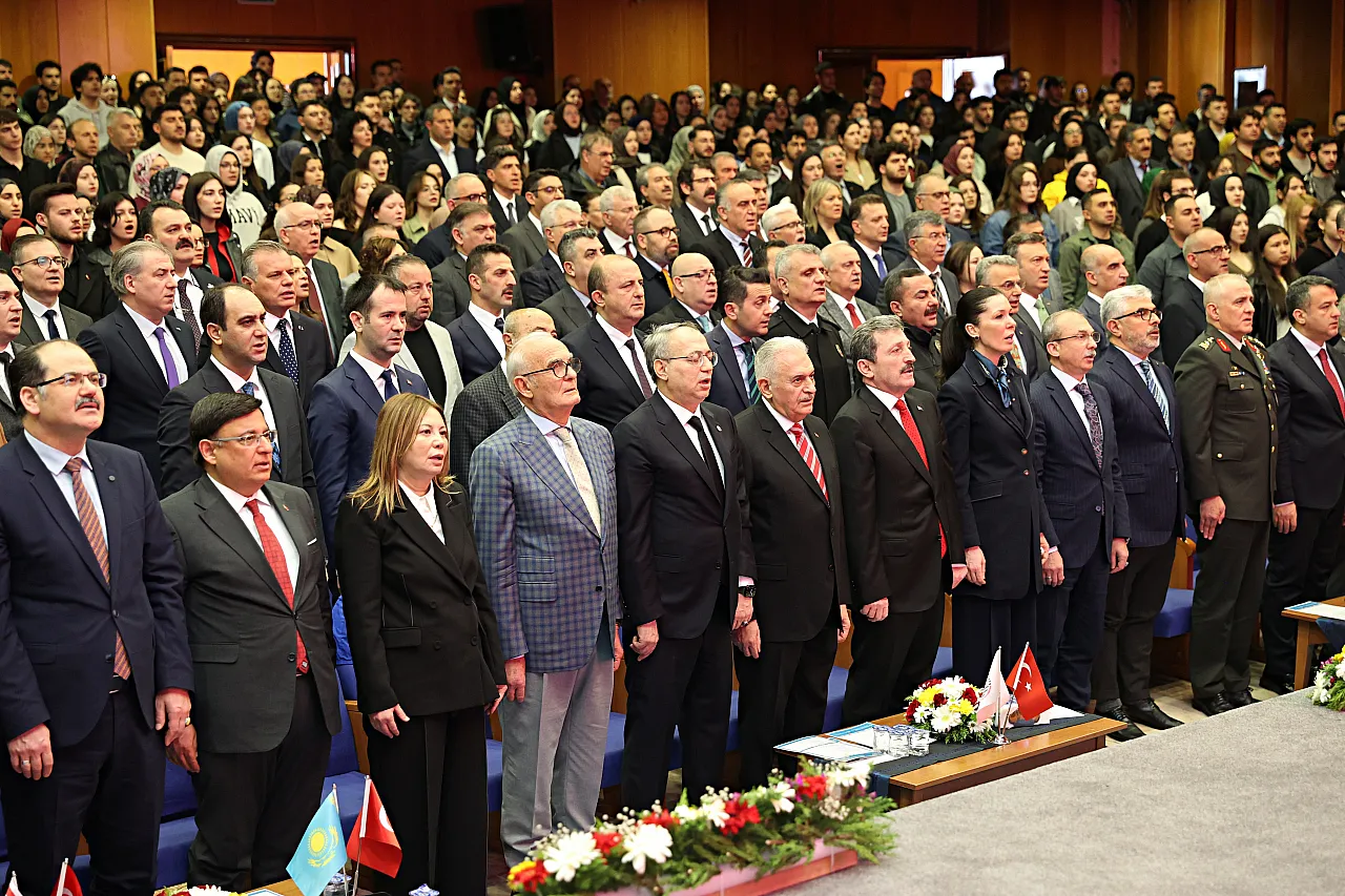 TDT Aksakallar Konseyi Başkanı Yıldırım Türk Dünyası Şehircilik Zirvesi'nde konuştu