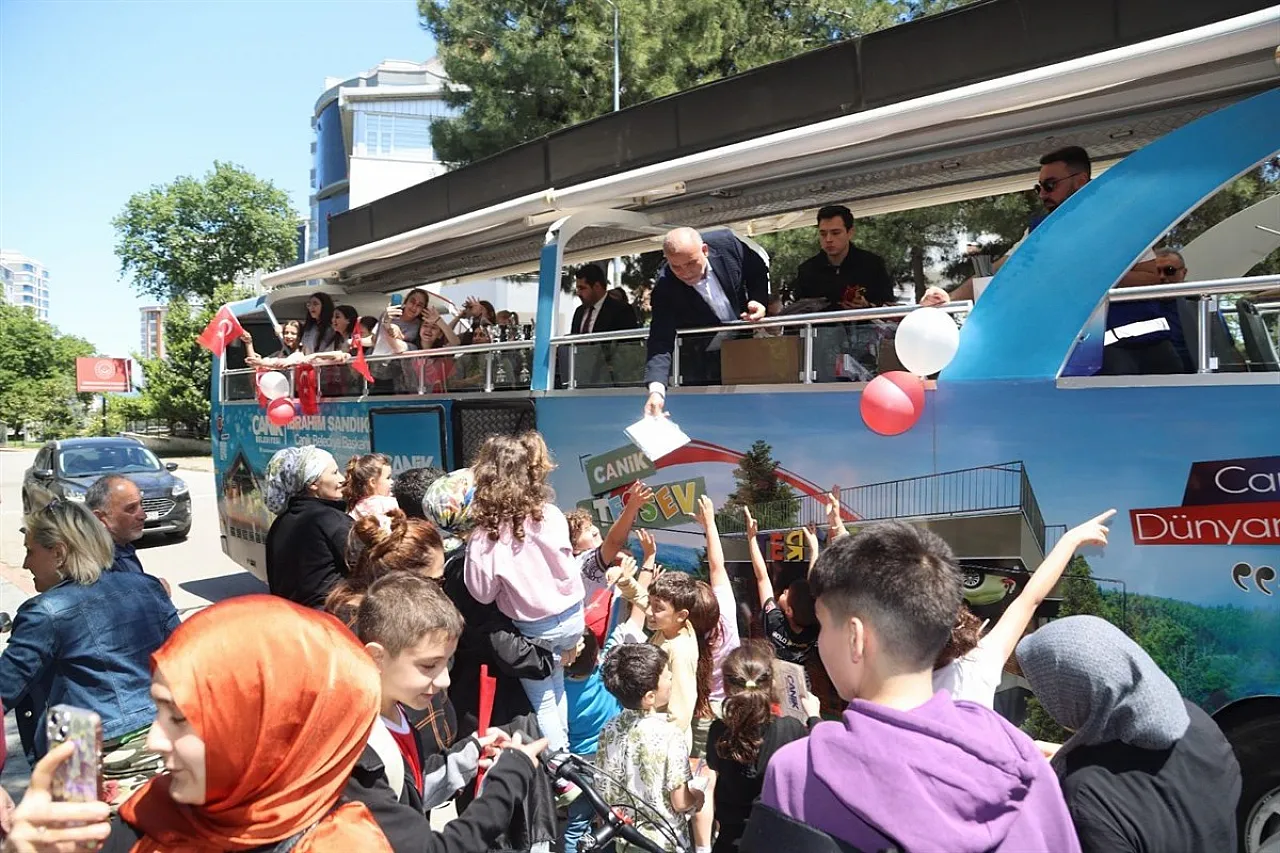 19 Mayıs Coşkusu Canik'te Yaşanıyor