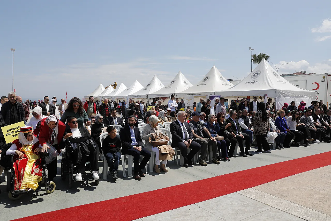 Samsun'da Engelliler Haftası farkındalık yürüyüşüyle kutlandı