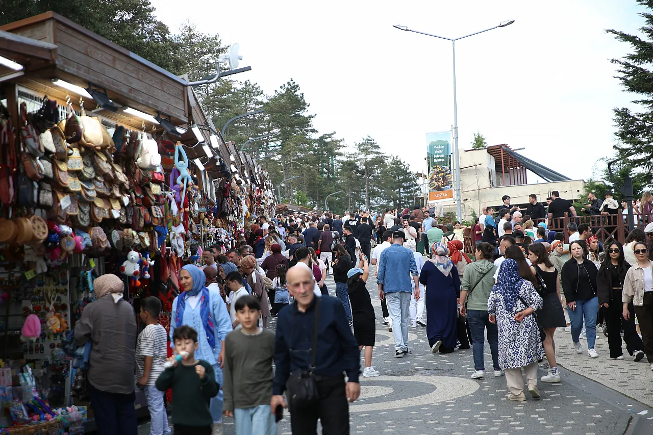 Kurban Bayramı'nda Boztepe'ye ziyaretçi akını