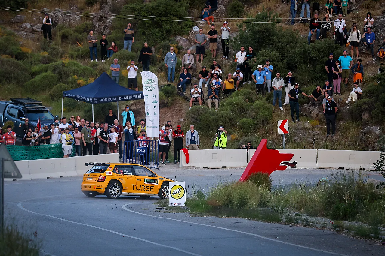 Türkiye Ralli Şampiyonası coşkuyla başladı
