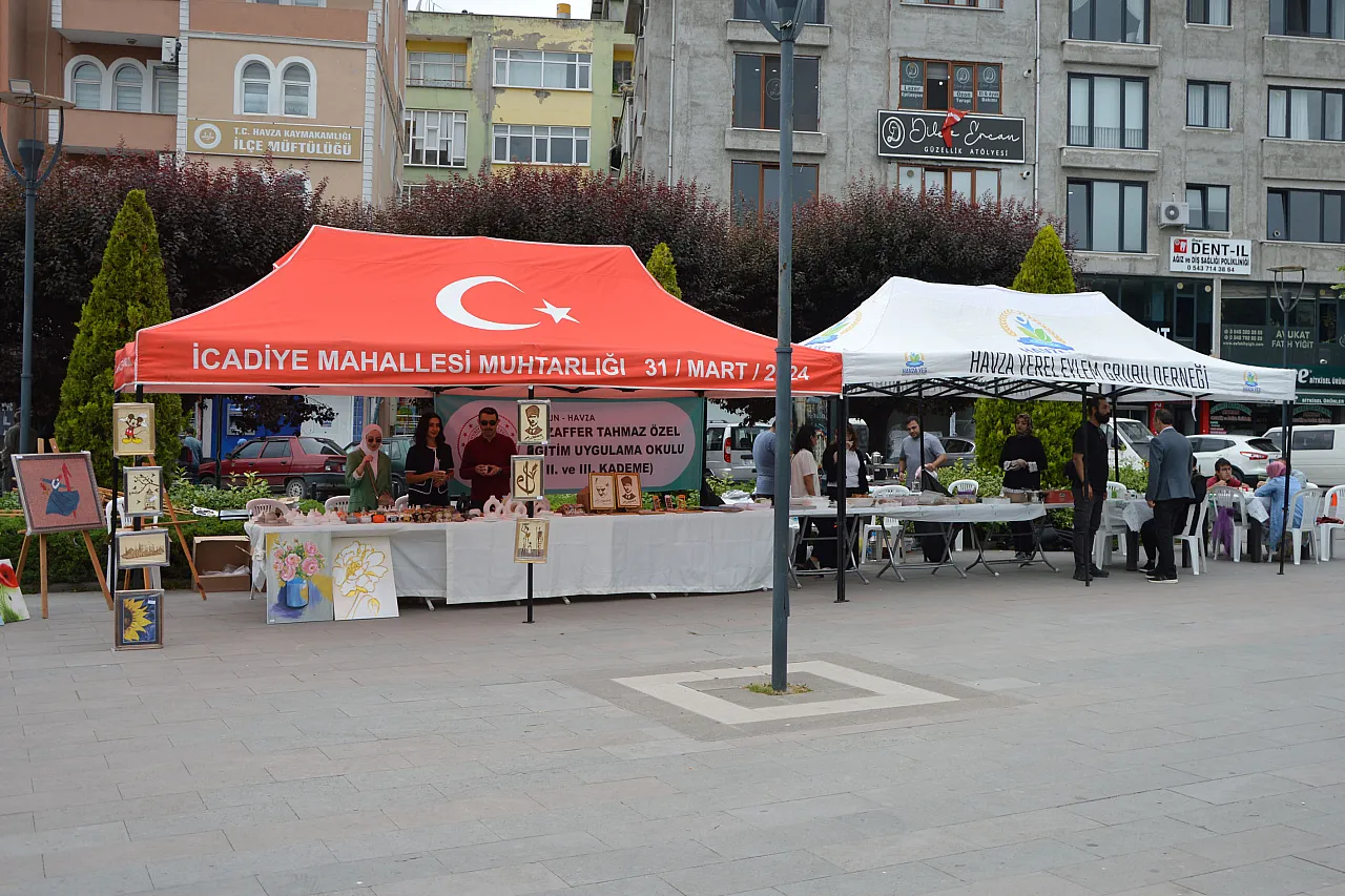 Özel öğrencilerin el emeği ürünleri Havza'da görücüye çıktı