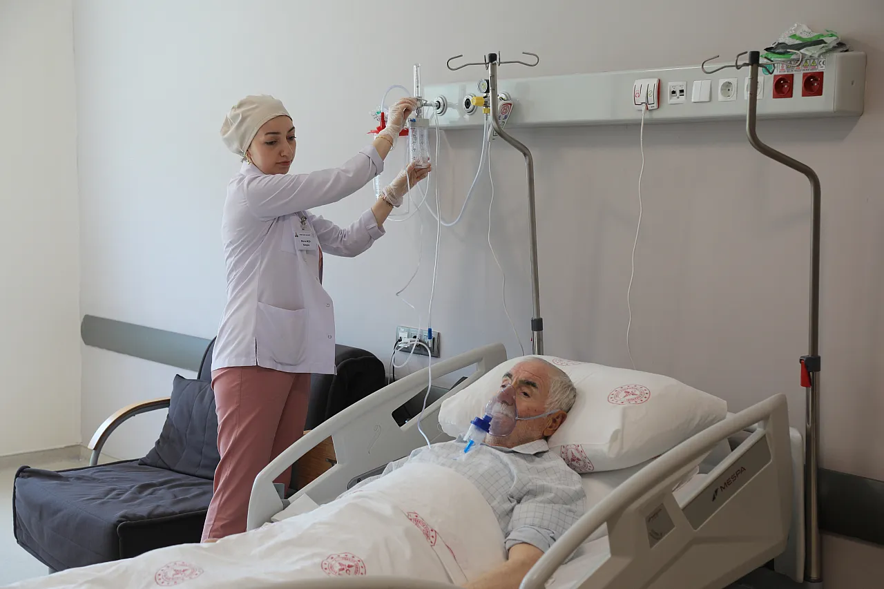 Samsun'da 79 yaşındaki hastaya hayat veren operasyon