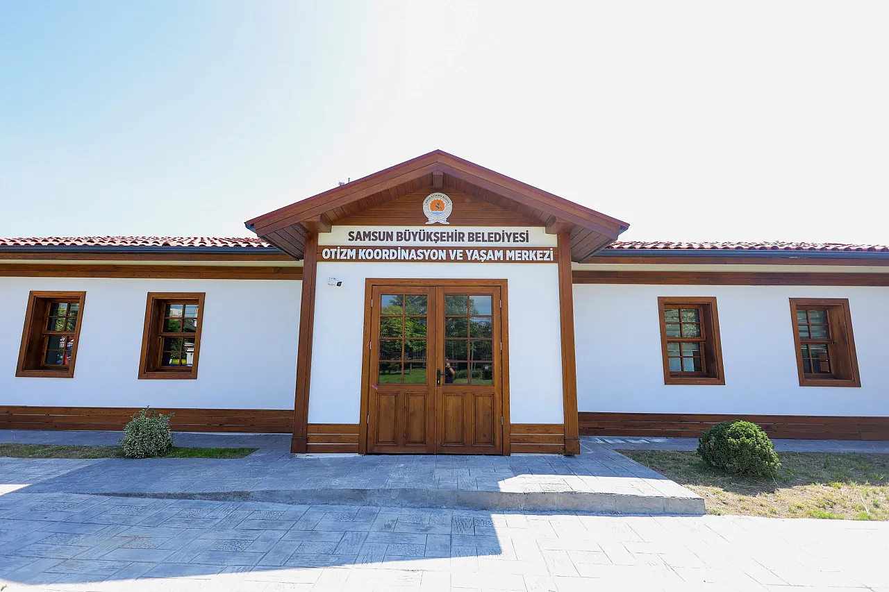Otizmli bireyler için çok yönlü hizmet