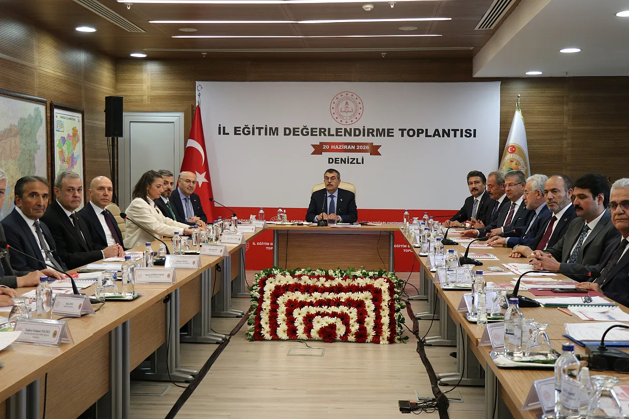 Türkiye genelinde 750 bin dersliğe ulaşıldı