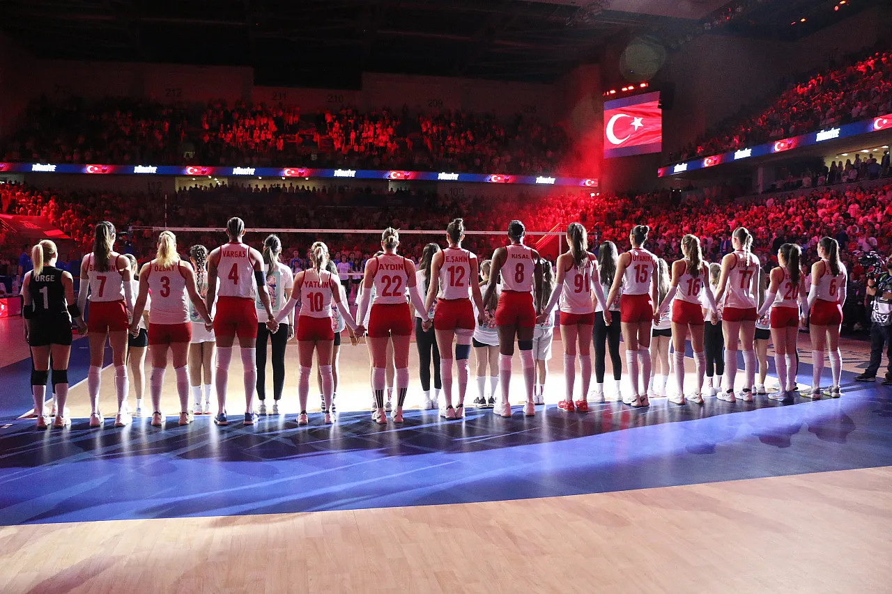 A Milli Kadın Voleybol Takımı Çin'i mağlup etti