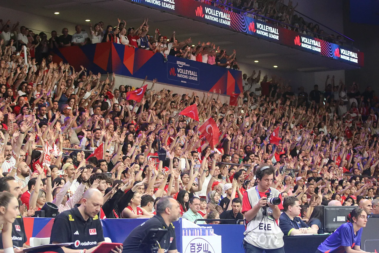 A Milli Kadın Voleybol Takımı Çin'i mağlup etti