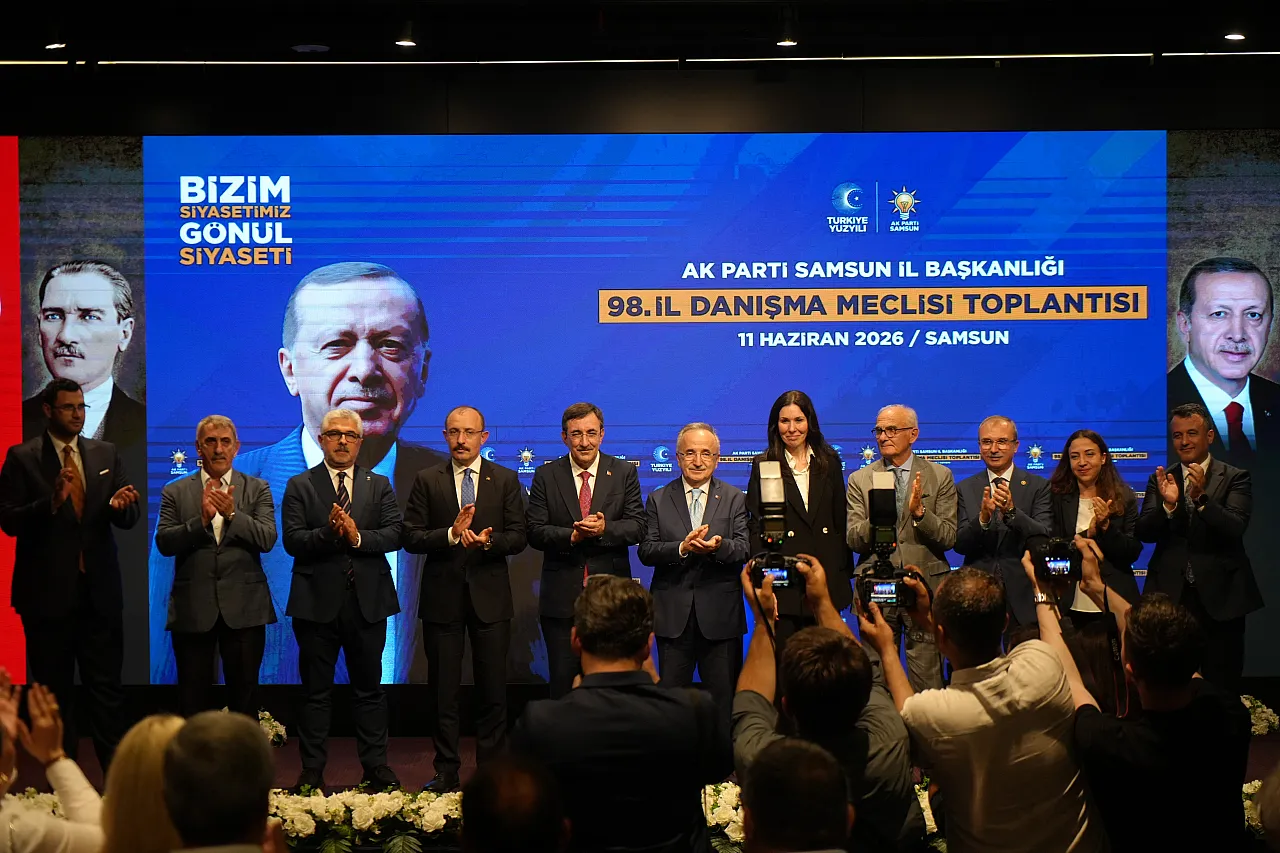 Yılmaz: 'Enflasyonu düşürmek için yoğun çaba içindeyiz'
