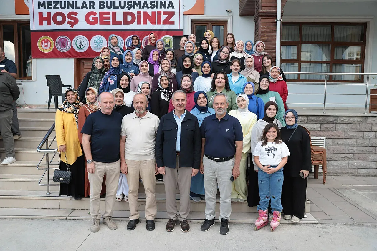 İmam Hatip mezunları aynı sofrada buluştu