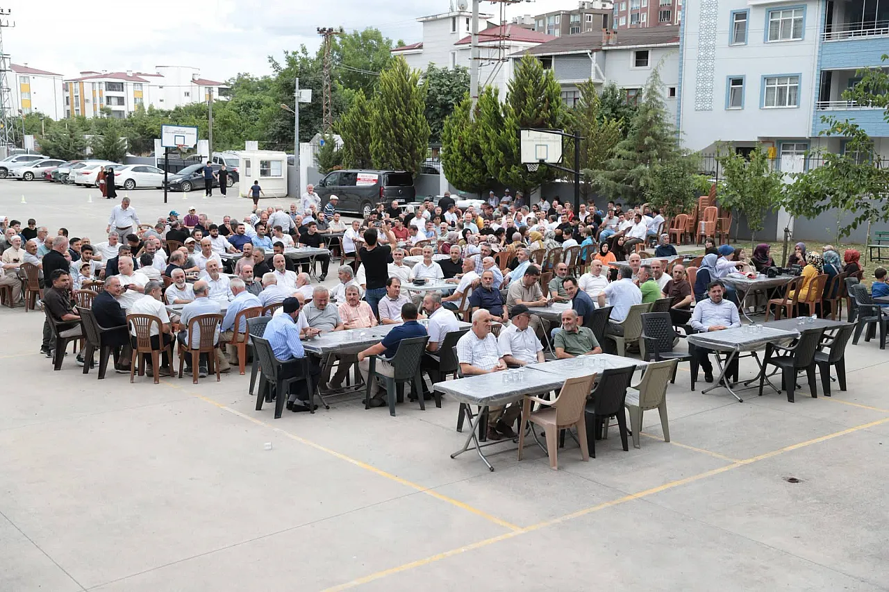 İmam Hatip mezunları aynı sofrada buluştu