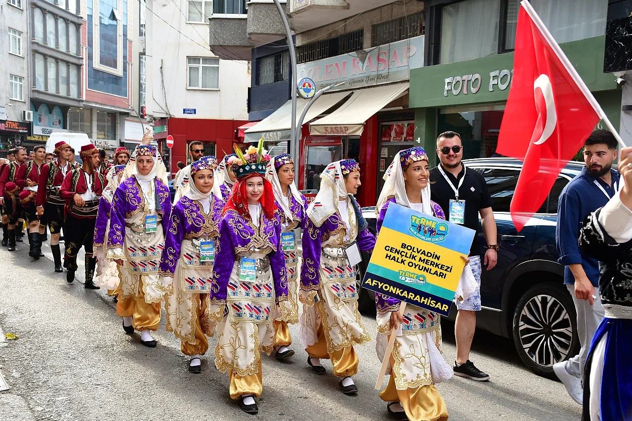Terme'de halk oyunları şenliği başladı