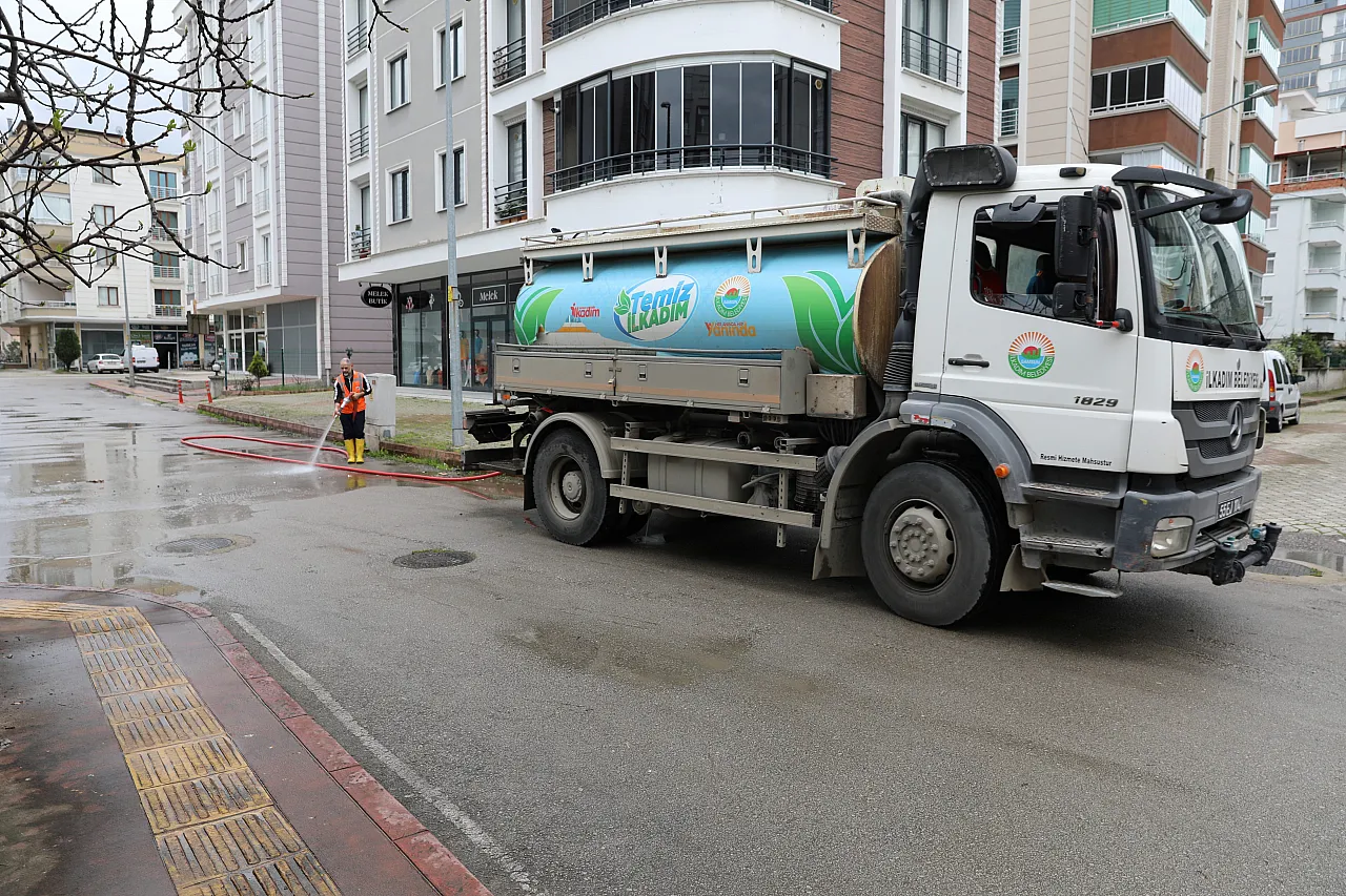 İlkadım'da yaz aylarında daha yoğun temizlik