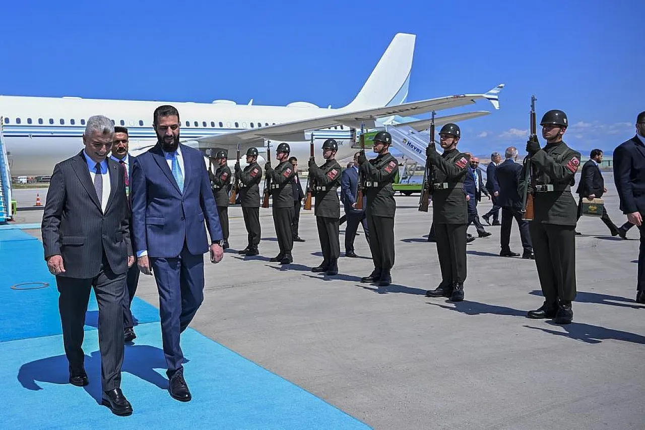 Şara, NATO Zirvesi için Ankara'ya geldi