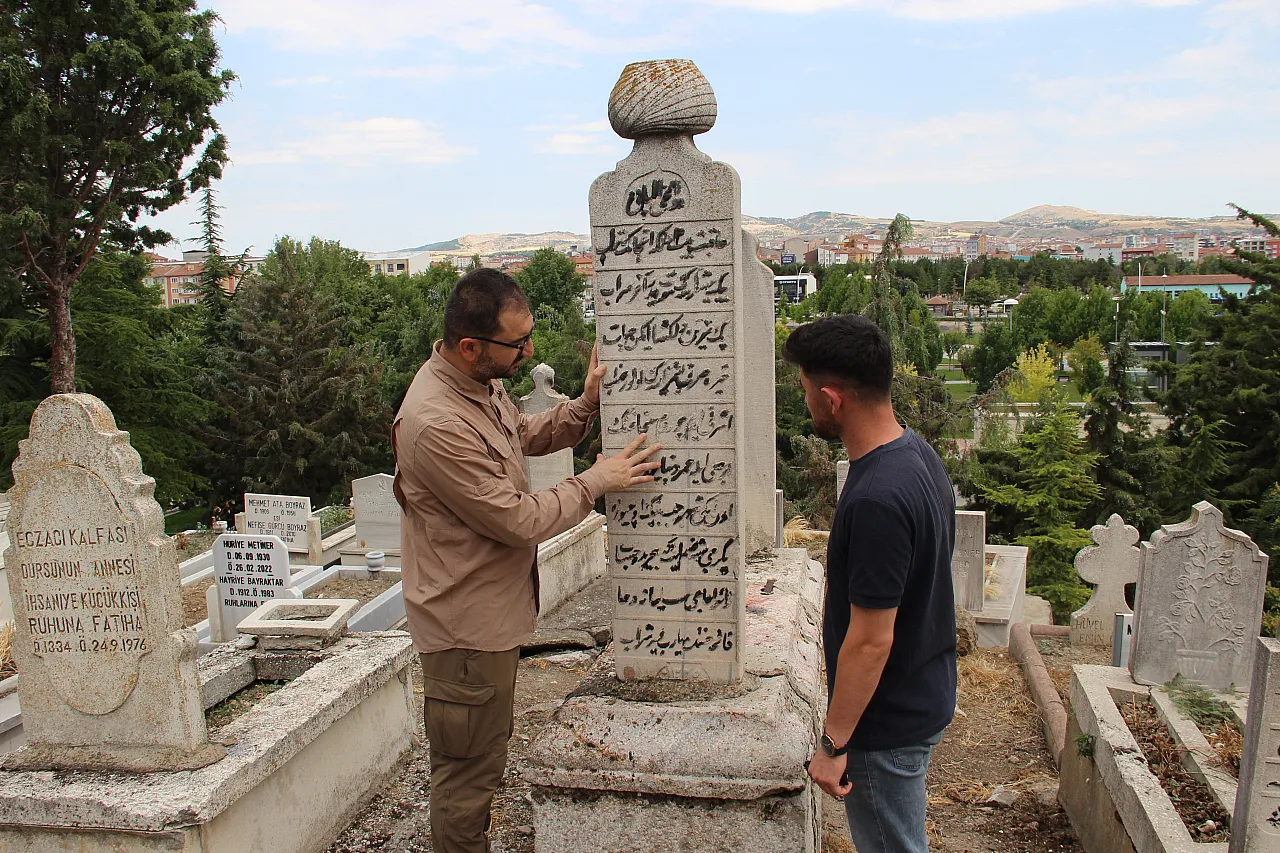 Çorum'daki tarihi mezar taşları ve kitabeler dijital ortama aktarılacak
