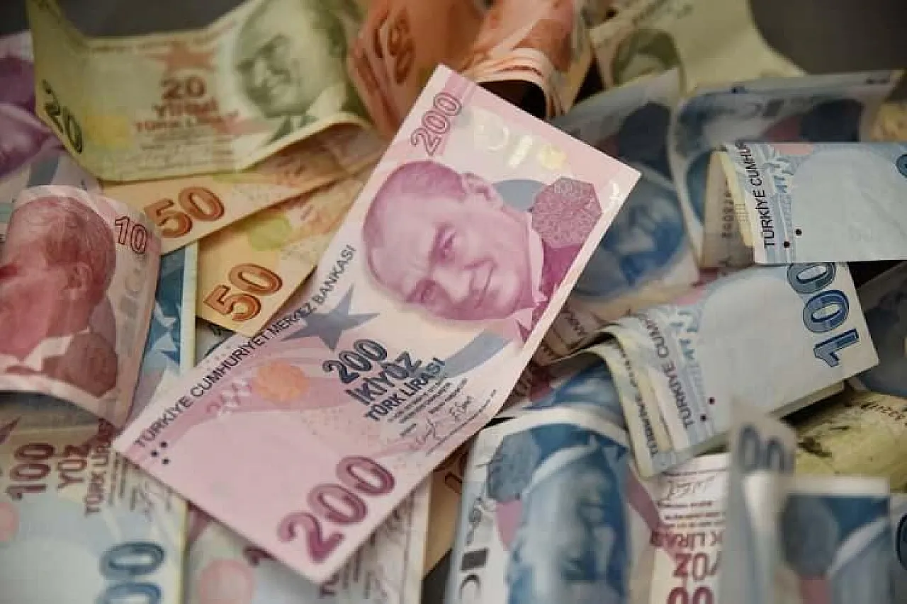 Zamlı maaşlarda ödeme takvimi belli oldu:İşte hesaplara yatacağı tarih!