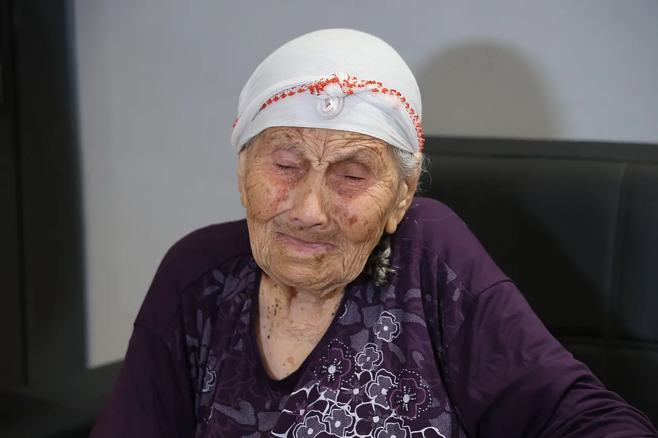 Öz kızı ve torununun tuzağı 95 yaşındaki kadını gözyaşlarına boğdu
