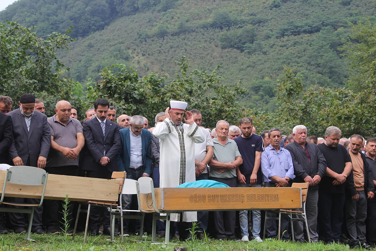 Ordu'da iki kardeş aynı gün hayatını kaybetti