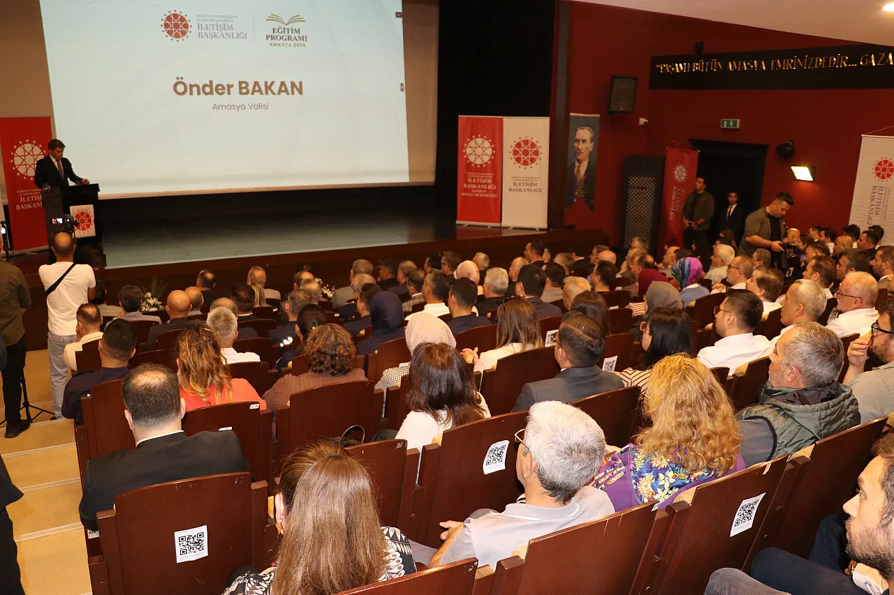 Amasya'da kamu personeline iletişim eğitimi