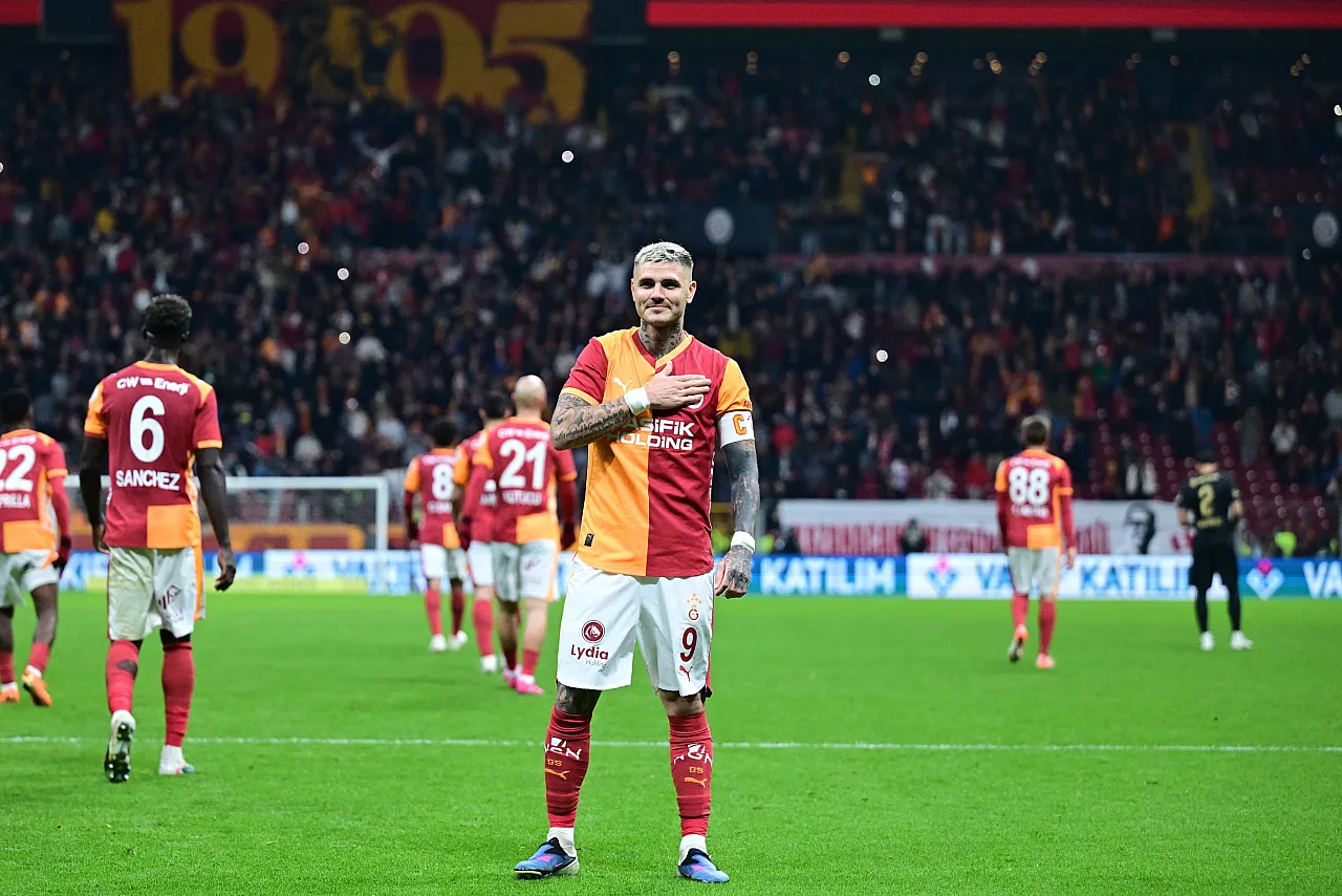 Galatasaray Kayserispor'u dört golle geçti