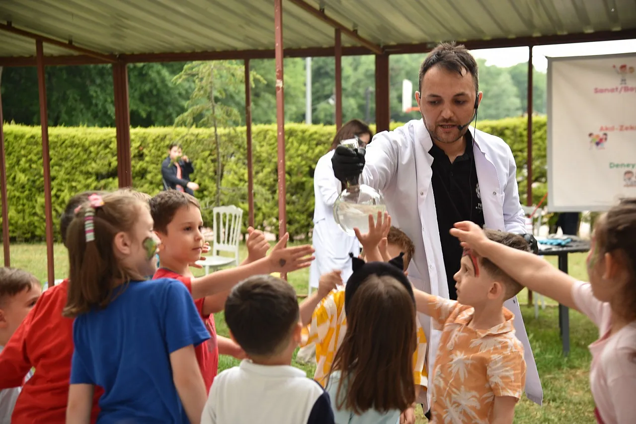Minikler Ata Fest'te eğlenirken öğrendi