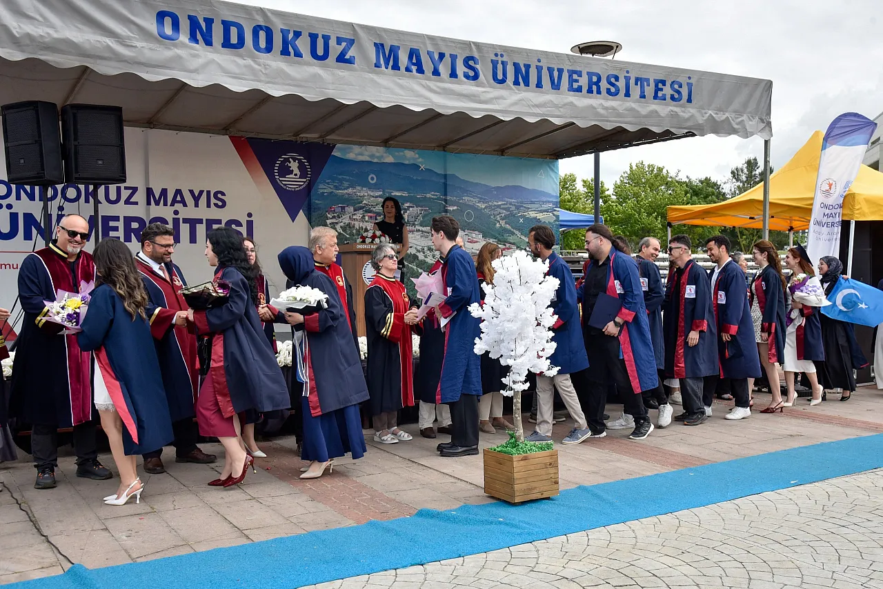 Fen Fakültesi 47. Mezunlarını Uğurladı